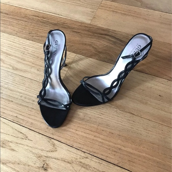 Size 8 heels - Picture 1 of 6